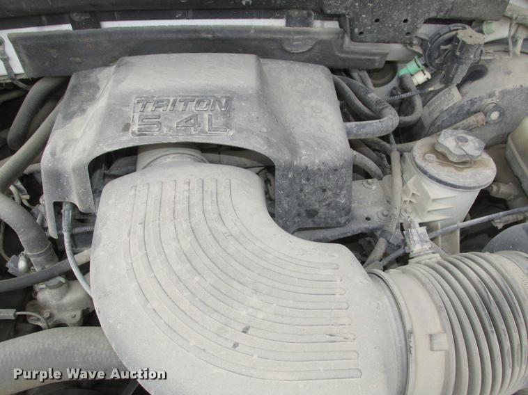 image for item DA0557 2002 Ford F150 XL pickup truck