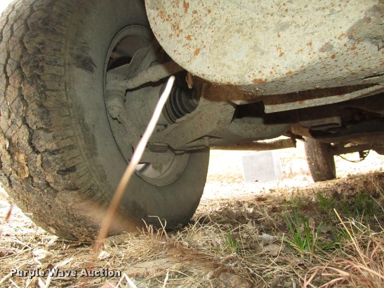 image for item DA0557 2002 Ford F150 XL pickup truck