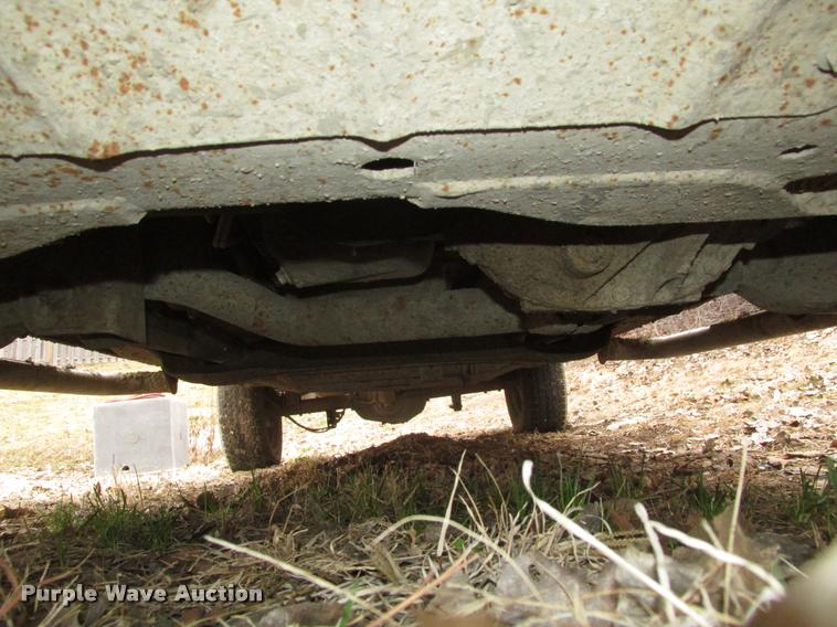 image for item DA0557 2002 Ford F150 XL pickup truck