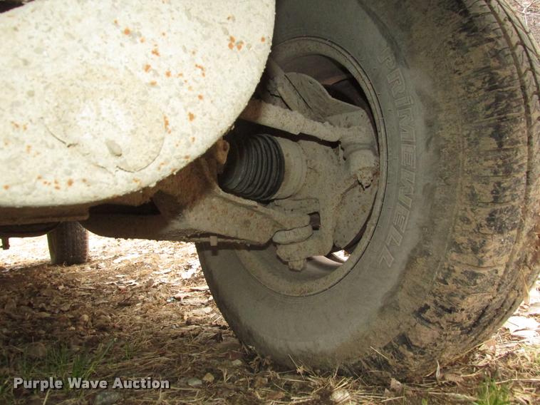 image for item DA0557 2002 Ford F150 XL pickup truck