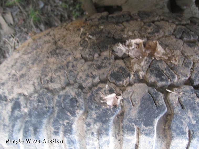 image for item DA0557 2002 Ford F150 XL pickup truck