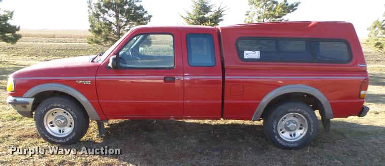 image for item DA0579 1997 Ford Ranger XLT SuperCab pickup truck