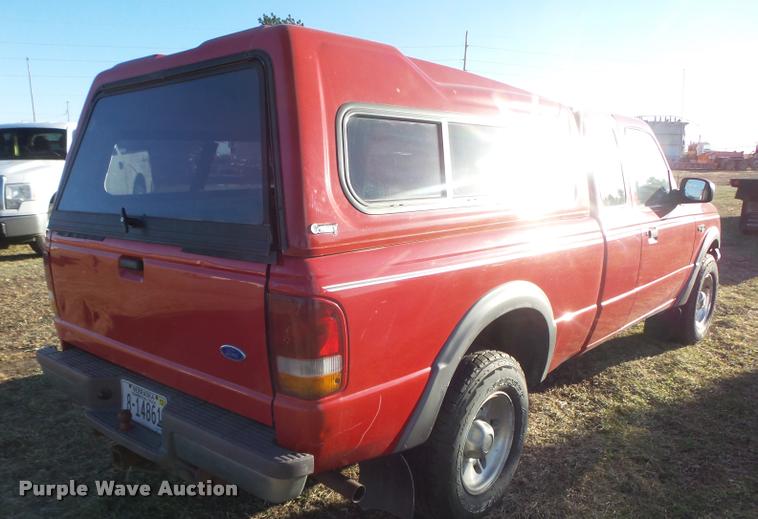 image for item DA0579 1997 Ford Ranger XLT SuperCab pickup truck
