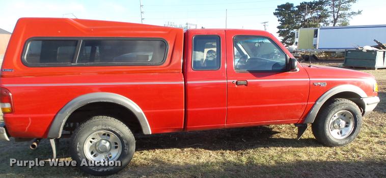image for item DA0579 1997 Ford Ranger XLT SuperCab pickup truck