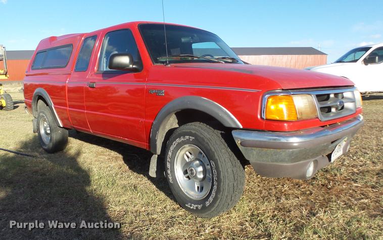 image for item DA0579 1997 Ford Ranger XLT SuperCab pickup truck