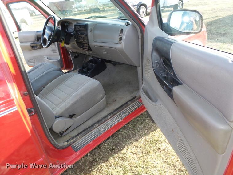 image for item DA0579 1997 Ford Ranger XLT SuperCab pickup truck