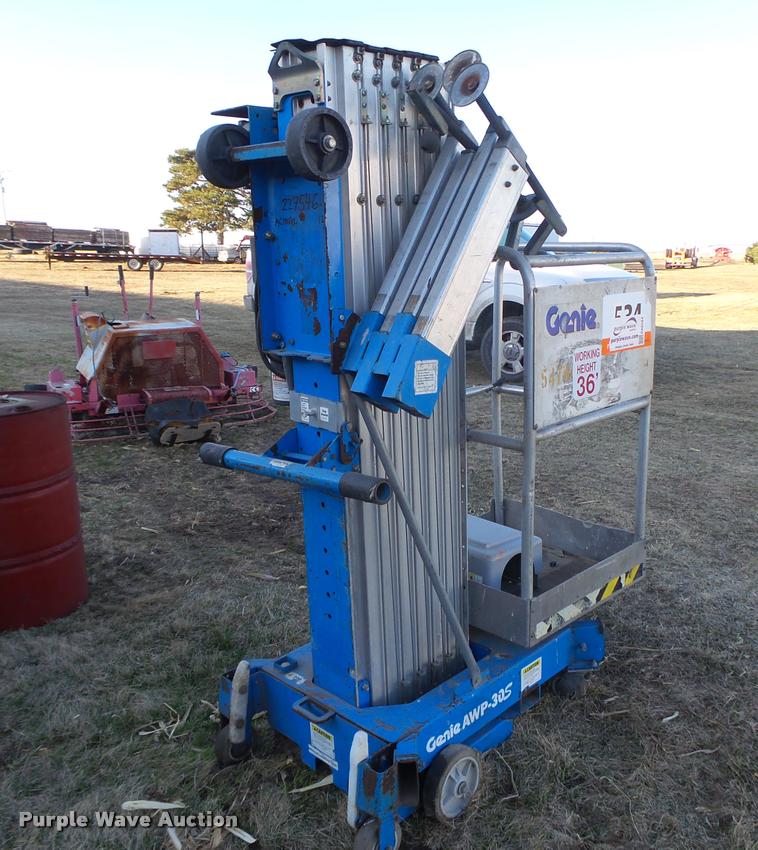 image for item DA0584 Genie 30AWP vertical lift