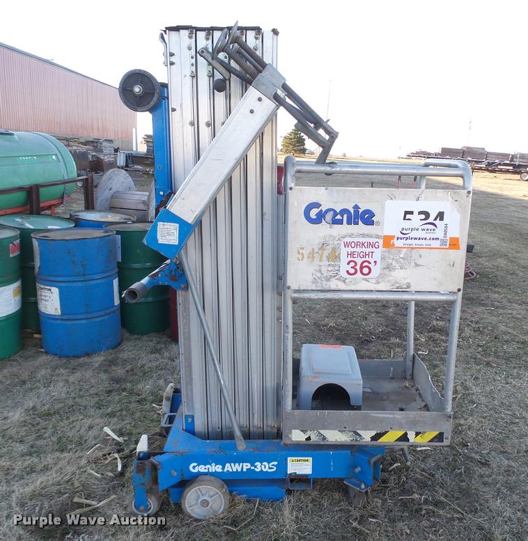 image for item DA0584 Genie 30AWP vertical lift