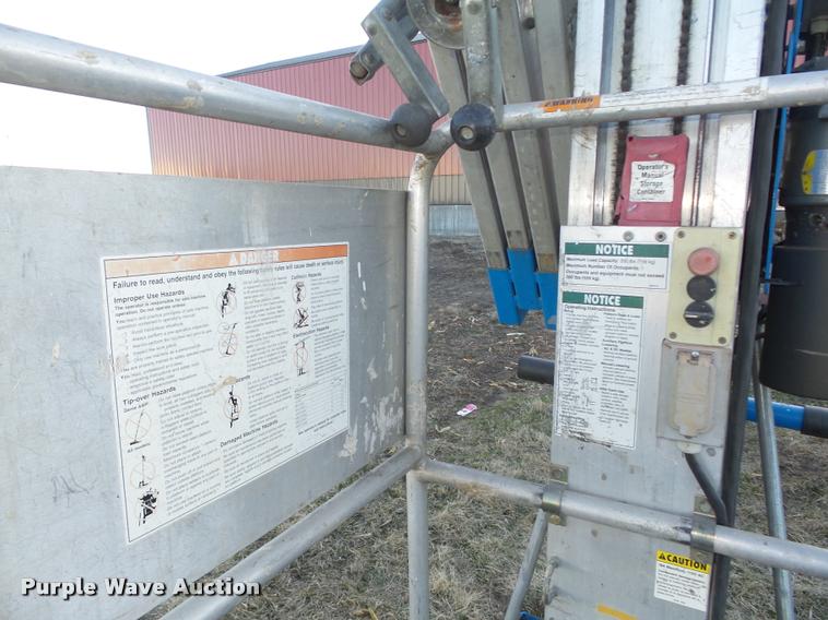 image for item DA0584 Genie 30AWP vertical lift