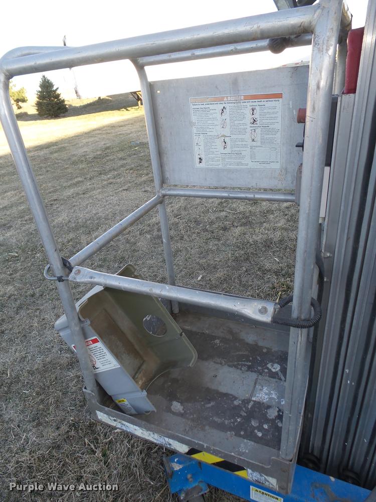 image for item DA0584 Genie 30AWP vertical lift