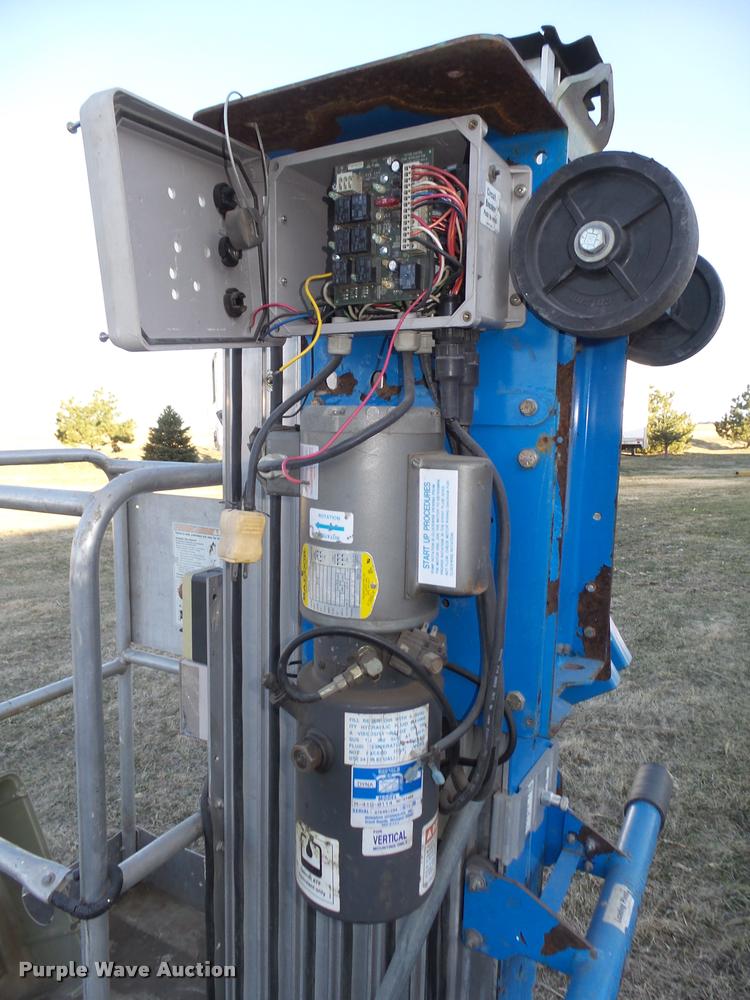 image for item DA0584 Genie 30AWP vertical lift