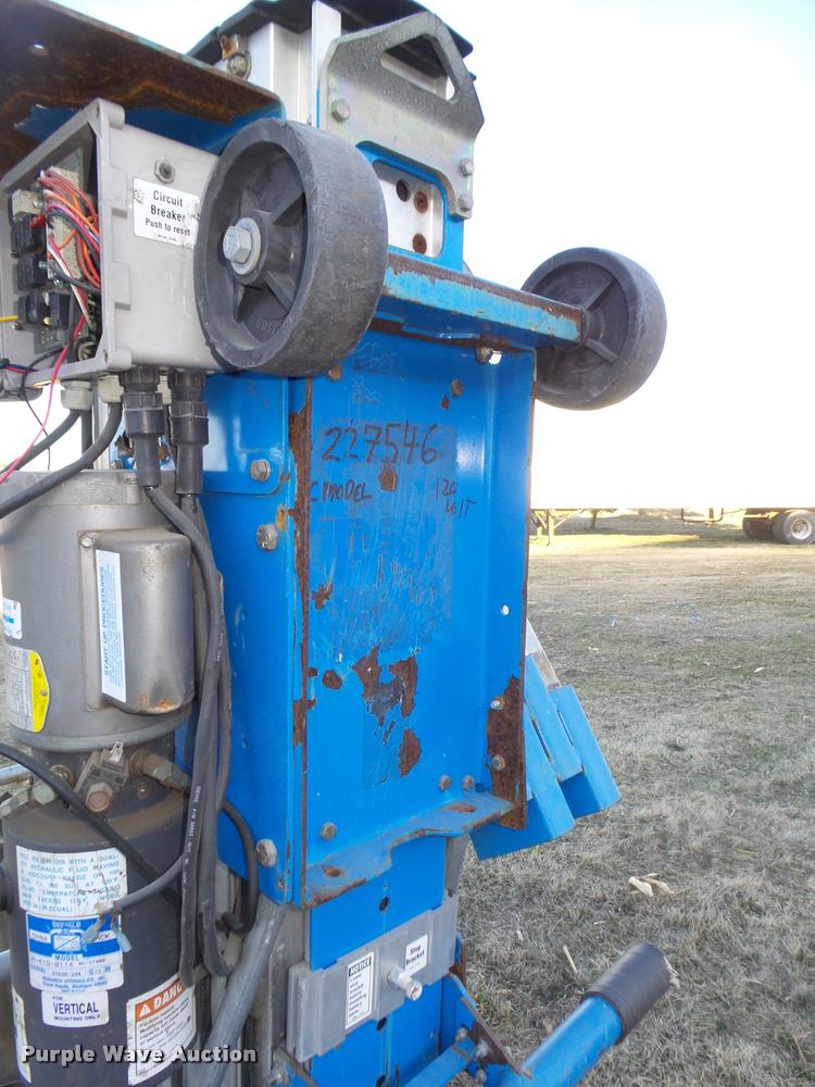 image for item DA0584 Genie 30AWP vertical lift