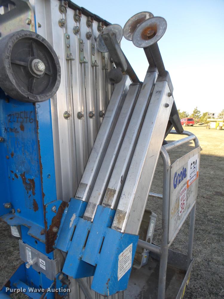 image for item DA0584 Genie 30AWP vertical lift