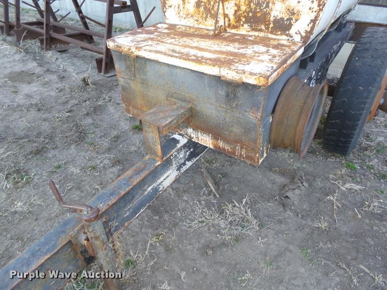 image for item DA0585 Shop built tank trailer