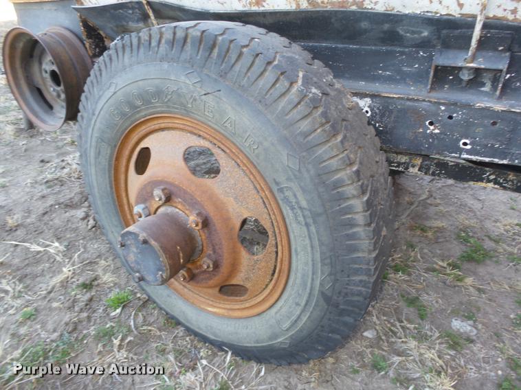 image for item DA0585 Shop built tank trailer