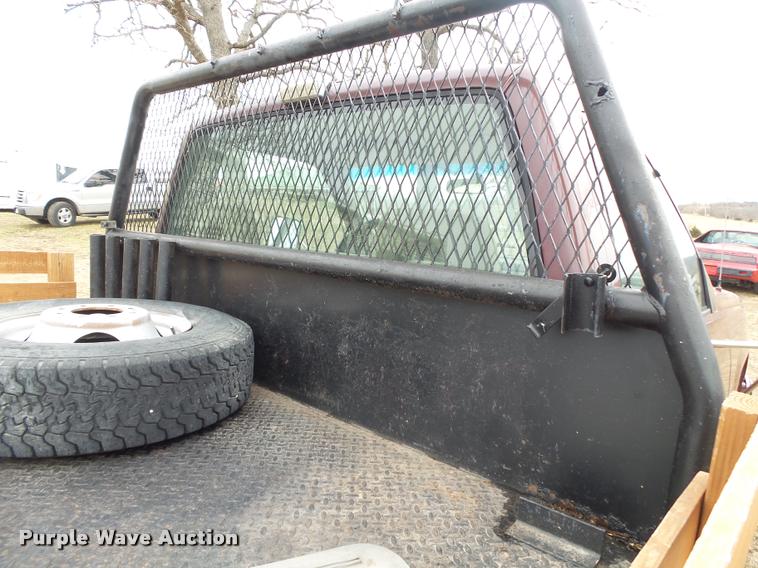 image for item DA2541 1993 Chevrolet Silverado 3500 flatbed pickup truck