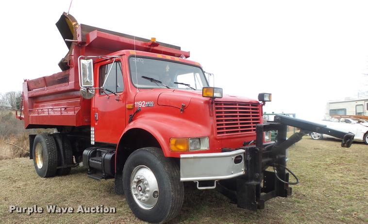 image for item DA2545 1996 International 4900 dump truck