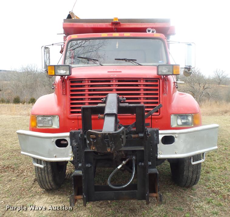 image for item DA2545 1996 International 4900 dump truck