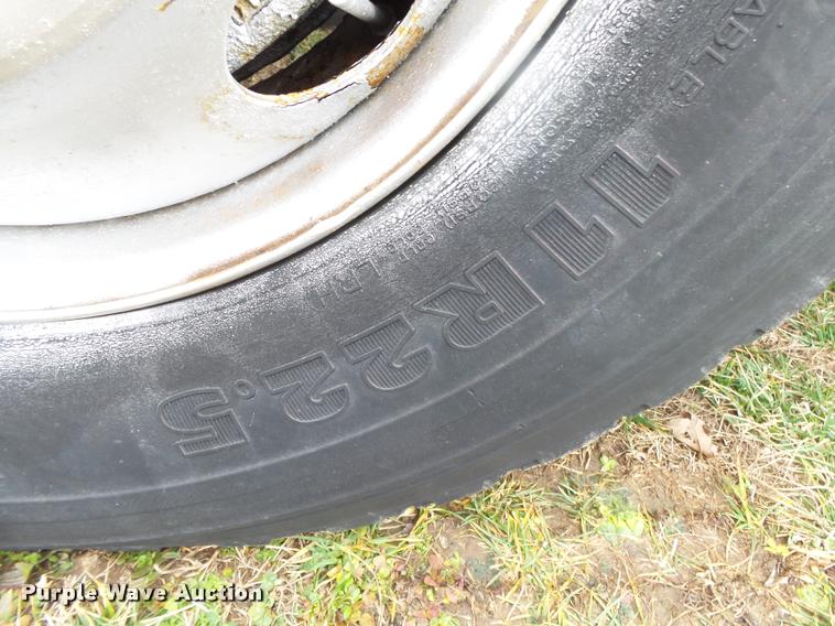 image for item DA2545 1996 International 4900 dump truck