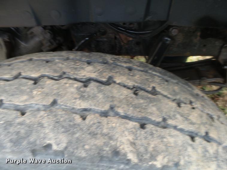 image for item DA2545 1996 International 4900 dump truck