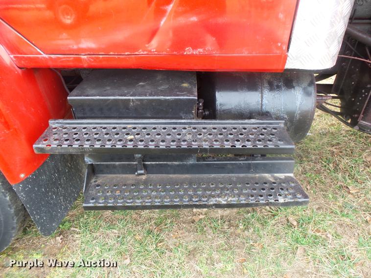 image for item DA2545 1996 International 4900 dump truck