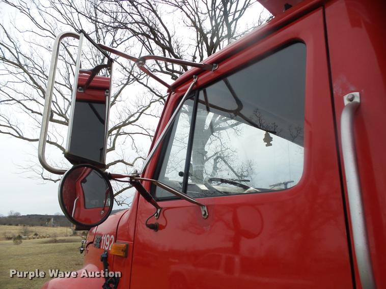 image for item DA2545 1996 International 4900 dump truck