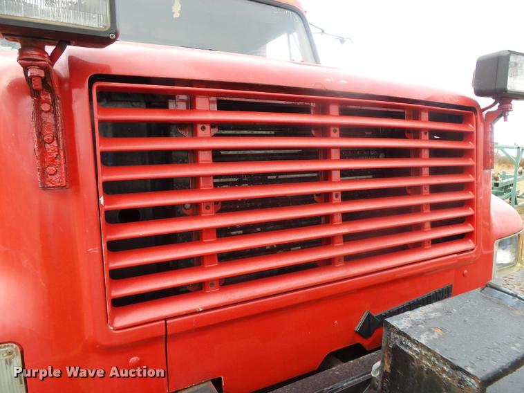 image for item DA2545 1996 International 4900 dump truck