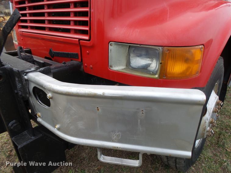 image for item DA2545 1996 International 4900 dump truck