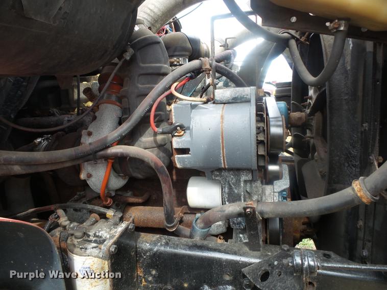 image for item DA2545 1996 International 4900 dump truck