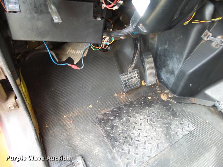 image for item DA2545 1996 International 4900 dump truck