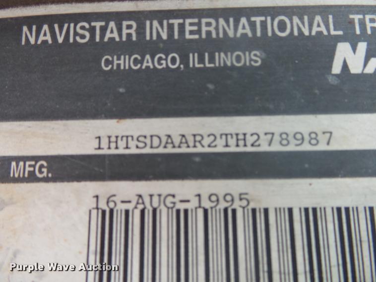 image for item DA2545 1996 International 4900 dump truck