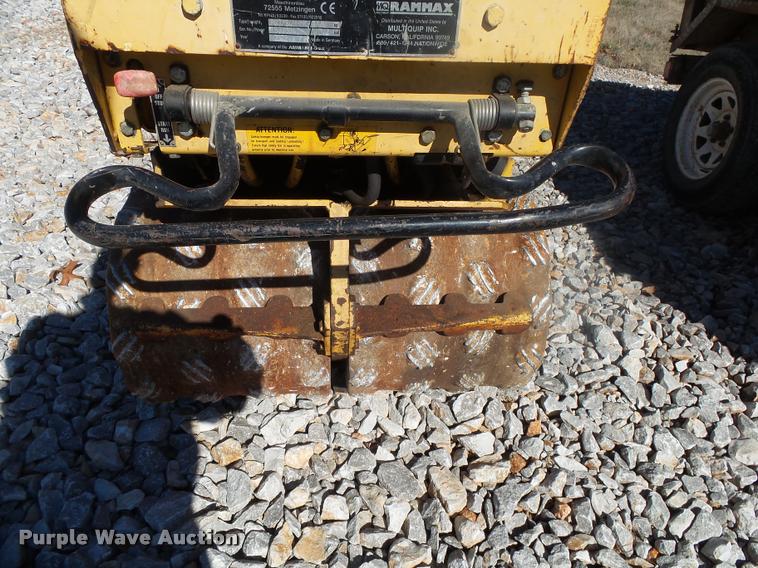 image for item DA2552 2002 Rammax P33/24HHMR trench compactor