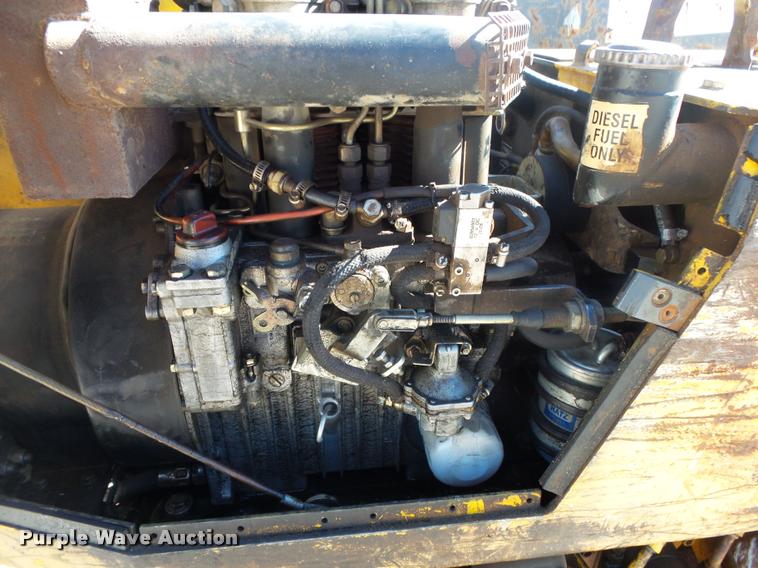 image for item DA2552 2002 Rammax P33/24HHMR trench compactor