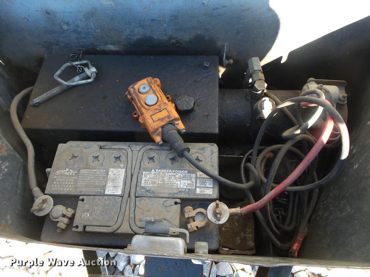 image for item DA2553 2001 Bri-Mar end dump trailer