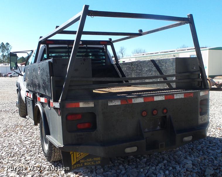 image for item DA2555 2007 Chevrolet Silverado 3500 Ext.Cab flatbed pickup truck