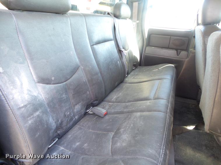 image for item DA2555 2007 Chevrolet Silverado 3500 Ext.Cab flatbed pickup truck