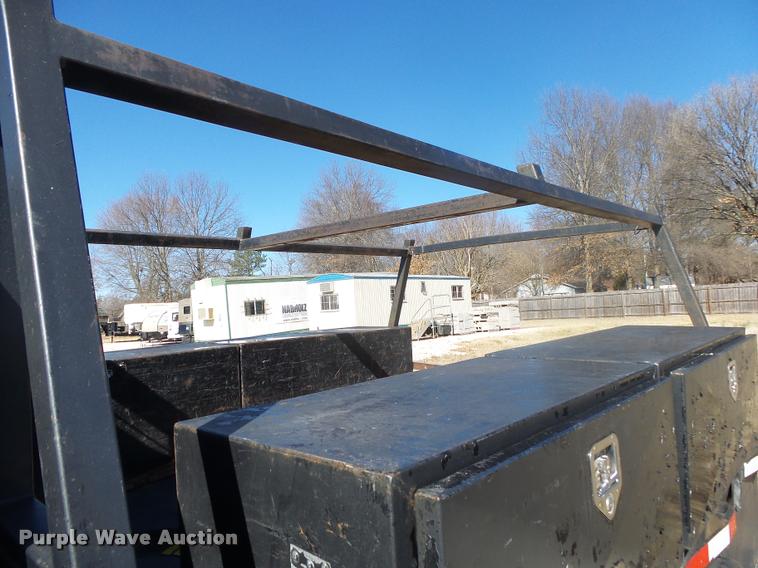 image for item DA2555 2007 Chevrolet Silverado 3500 Ext.Cab flatbed pickup truck