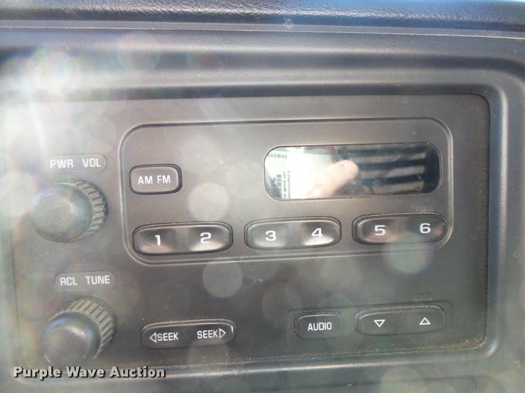 image for item DA2555 2007 Chevrolet Silverado 3500 Ext.Cab flatbed pickup truck