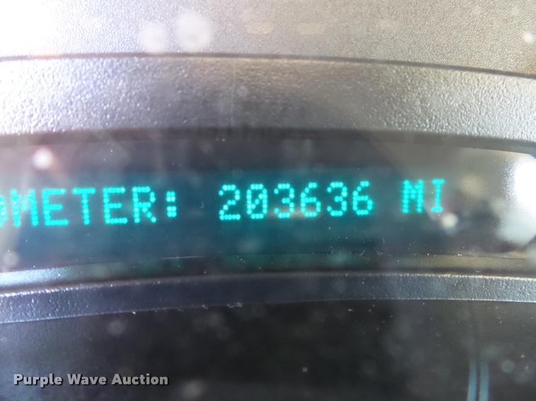 image for item DA2555 2007 Chevrolet Silverado 3500 Ext.Cab flatbed pickup truck