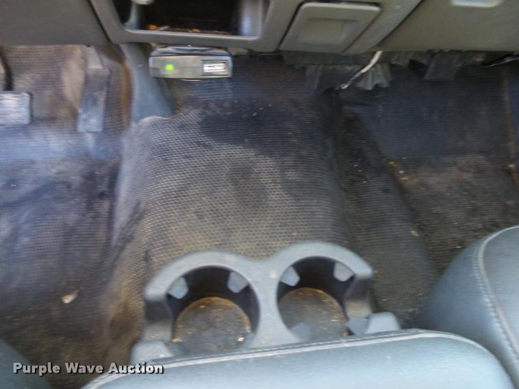 image for item DA2555 2007 Chevrolet Silverado 3500 Ext.Cab flatbed pickup truck