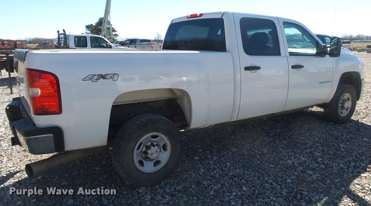 image for item DA2557 2008 Chevrolet Silverado 2500HD Crew Cab pickup truck