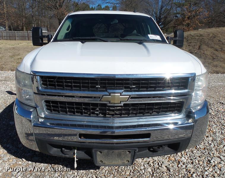 image for item DA2557 2008 Chevrolet Silverado 2500HD Crew Cab pickup truck