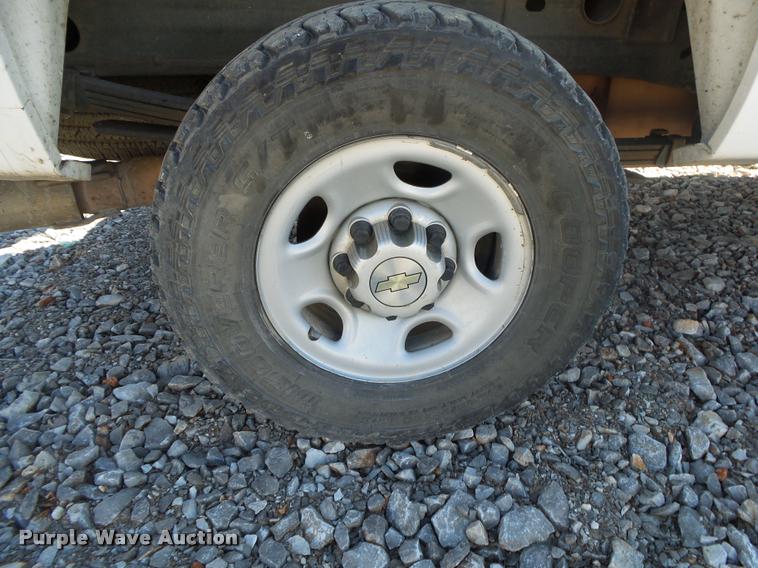 image for item DA2557 2008 Chevrolet Silverado 2500HD Crew Cab pickup truck