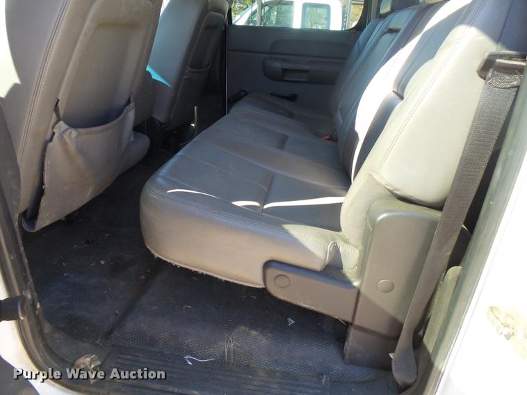image for item DA2557 2008 Chevrolet Silverado 2500HD Crew Cab pickup truck