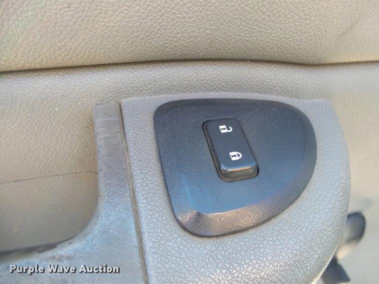 image for item DA2557 2008 Chevrolet Silverado 2500HD Crew Cab pickup truck