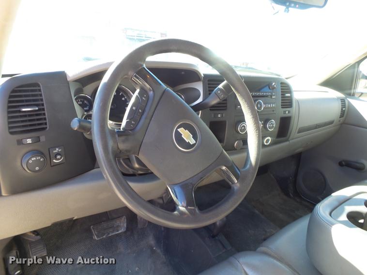 image for item DA2557 2008 Chevrolet Silverado 2500HD Crew Cab pickup truck