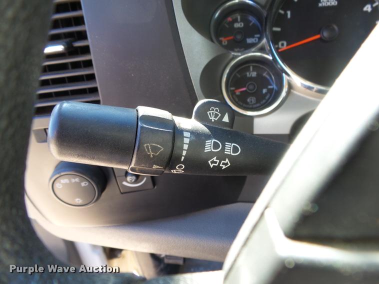 image for item DA2557 2008 Chevrolet Silverado 2500HD Crew Cab pickup truck