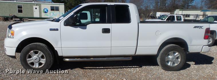 image for item DA2558 2005 Ford F150 SuperCab pickup truck
