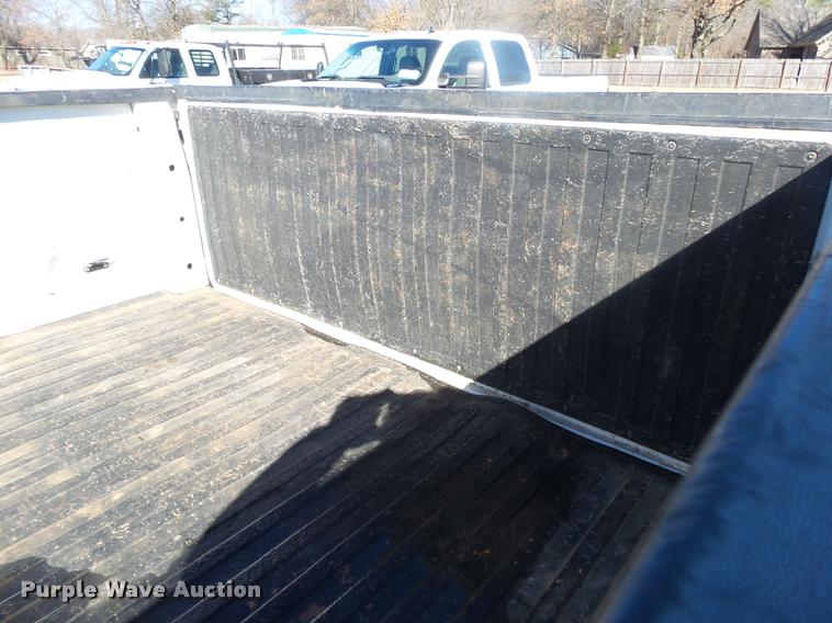 image for item DA2558 2005 Ford F150 SuperCab pickup truck