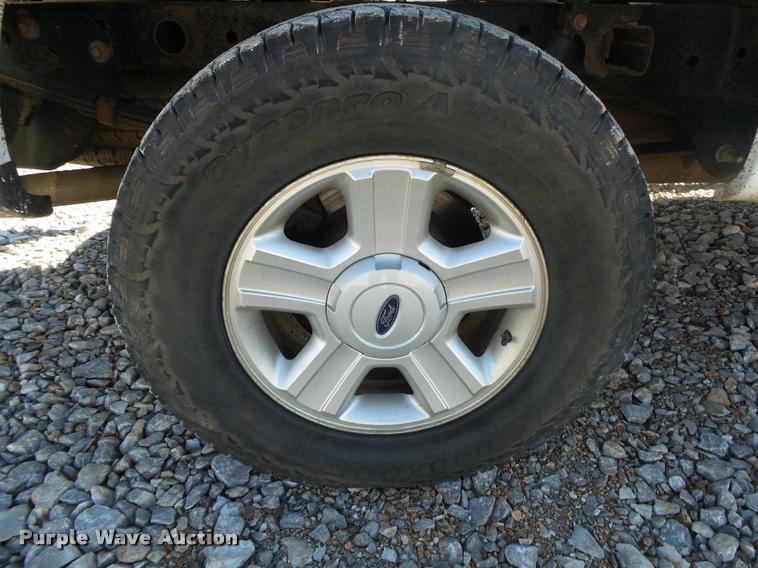 image for item DA2558 2005 Ford F150 SuperCab pickup truck